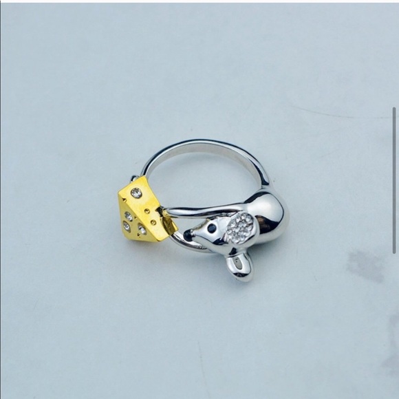 NWT KATE SPADE β οΈ YEAR OF THE RAT RING - Picture 5 of 10